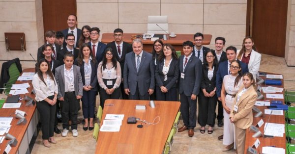 KNŻ, 2026 Ulusal Gençlik Parlamentosu İçin Başvuruları Açtı