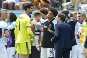 Courtois: Garcia'ya oyunda kalmak istediğimi söyledim ama karar veren o