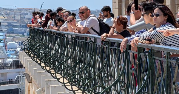 Turizm Bakanı: 4.5 Milyon Turist Hedefi Bu Yıl Yakalanırsa Yeniden Değerlendirilebilir
