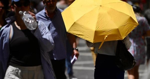 Çarşamba ve Pazar günleri hissedilen sıcaklık 40 dereceyi bulacak