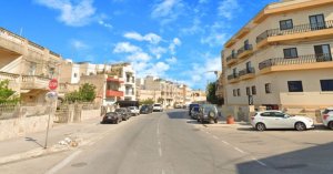 Mosta'da Barbekü Kazası: 50 Yaşındaki Adam Hayati Tehlikeyle Mücadele Ediyor