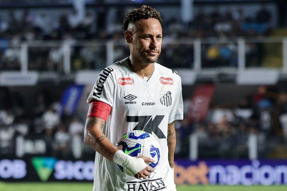 Santos kazandı ama Neymar rakip takım başkanından ağır sözler işitti: "Bu adam palyaço gibi davrandı"