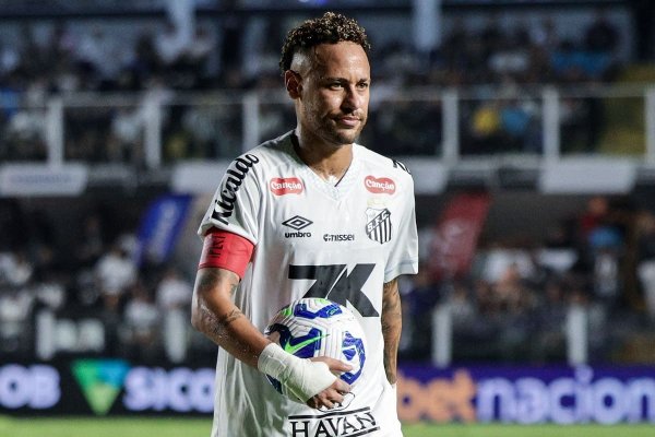 Santos kazandı ama Neymar rakip takım başkanından ağır sözler işitti: "Bu adam palyaço gibi davrandı"