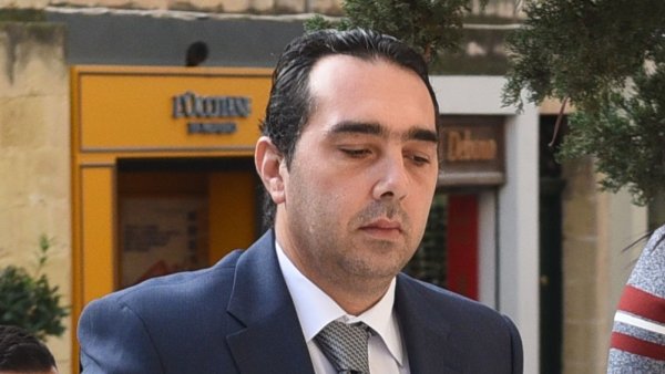 Daphne Cinayetine Affedilen Aracı Kişi, Schembri ve Polis Müdürü Hakkında Yalan Söylediğini İtiraf Etti