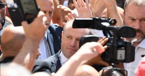 Eski Başbakan Muscat'ın Polis Baskısı Girişimi Reddedildi