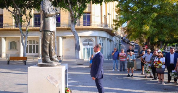 PL, Dom Mintoff'un 110. Doğum Yılını Andı