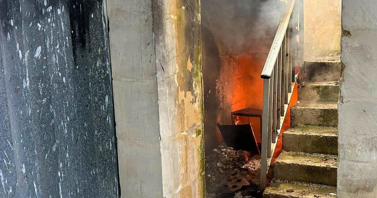 Żebbuġ'daki Garaj Kompleksinde Yangın: Alevler Zamanında Kontrol Altına Alındı