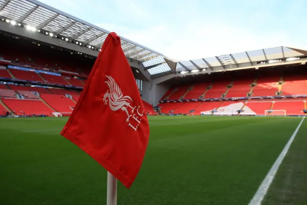 Liverpool'da Büyük Transfer: Jeff Bezos Konsorsiyumu Kulübün Hisse Senelerini Satın Almaya Yakın
