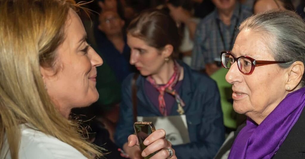 Metsola, Daphne Caruana Galizia'nın Annesi Rose Vella'yı Ölümünün Üçüncü Yılında Andı