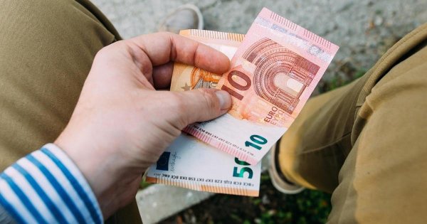Mağazaya Girip 65 Euro Çalan Şahsa İki Yıl Hapis Cezası