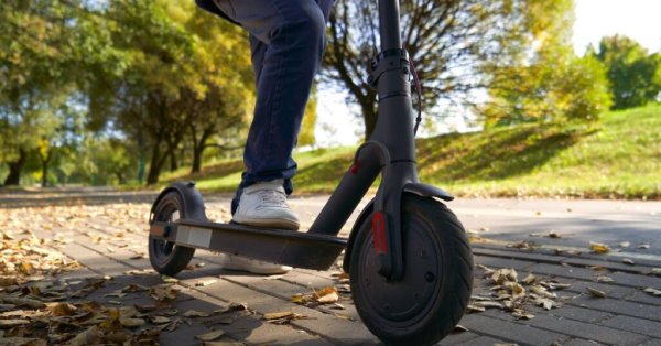 Pembroke'da Uyuşturucuyla Elektrikli Scooter'la Polisten Kaçan 20 Yaşındaki Genç Hapse Atıldı