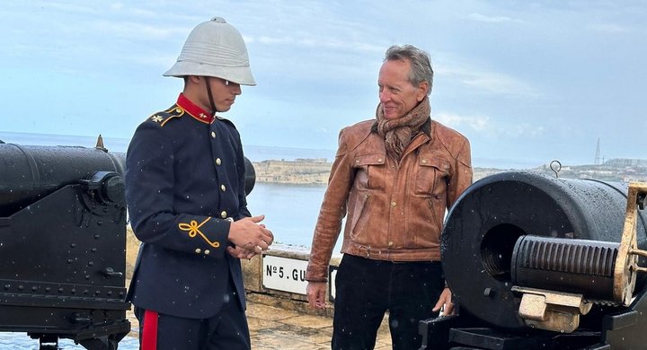 Richard E. Grant'ın Very Modern Odyssey'sinde Malta ve Gozo Sahne Alıyor