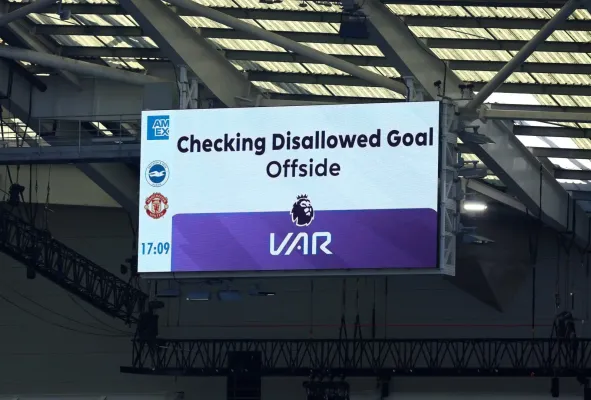 Manchester derbisinde VAR hakemlerine bir maç ceza