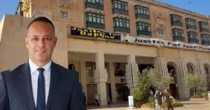 Jason Micallef'ten Valletta'daki Tarihi Binalara Sert Çıkış: Afiş Asmak Vandalizmdir