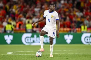 Nations League'de Konaté Fransa kadrosundan sakat çıktı, Leny Yoro çağrıldı