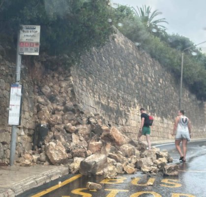 Nisan ayında bildirilen Mellieħa'daki dengesiz duvar