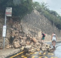 Nisan ayında bildirilen Mellieħa'daki dengesiz duvar