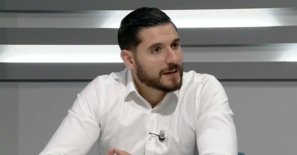 Alex Borg gazeteci izinlerini denetleyecek kendi kendini düzenleyen medya ajansı önerdi