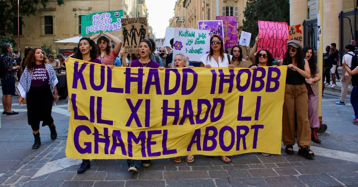 Valletta'da yürüyüş: kürtajın suç olmaktan çıkarılması çağrısı