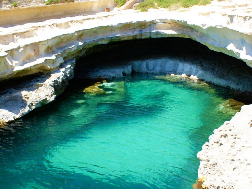 St Peter’s Pool'da mastürbasyon yaparken yakalanan 56 yaşındaki adama ertelenmiş hapis cezası