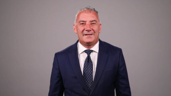 Jo Etienne Abela turistlerin 'suçlu davranışını' kınadı, yetkililer soruşturuyor