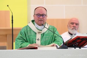 Göçmenler gününde Scicluna inananları ibadeti eyleme dönüştürmeye çağırdı