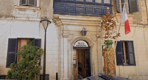Polis karakolundan havuzlu pansiyona mı? FAA Birkirkara planına itiraz ediyor