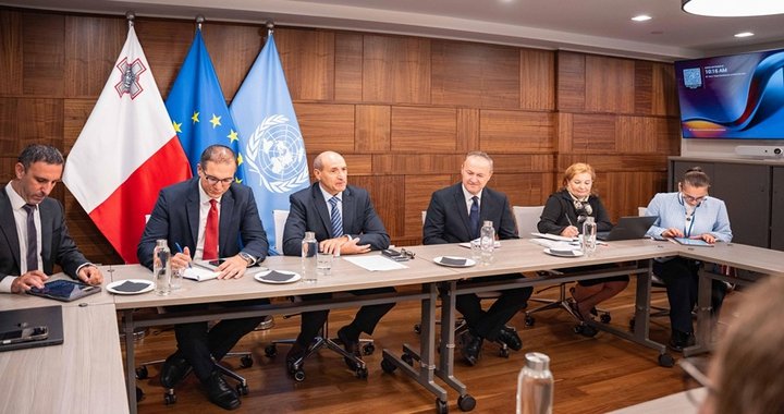 Chris Fearne New York'ta Commonwealth Ministerial Action Group toplantısına başkanlık etti