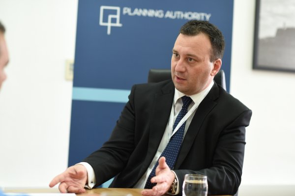Johann Buttigieg'e dokunmayın, geliştiriciler PN'ye seslendi
