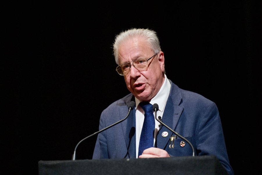 Paul Salomone Aħwa Maltin partisini kapatacak