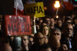 Valletta'da dayanışma protestosu Daphne Caruana Galizia suikastının üzerinden 107 ay geçmesiyle düzenlendi