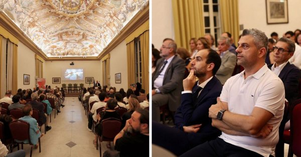designMT, şehirlerin günlük yaşamı nasıl şekillendirdiğine odaklanan tartışma başlattı
