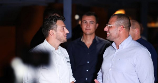 Başbakan New York'taki Aqua Roma'da Gozitan şef Giovann Attard ile görüştü