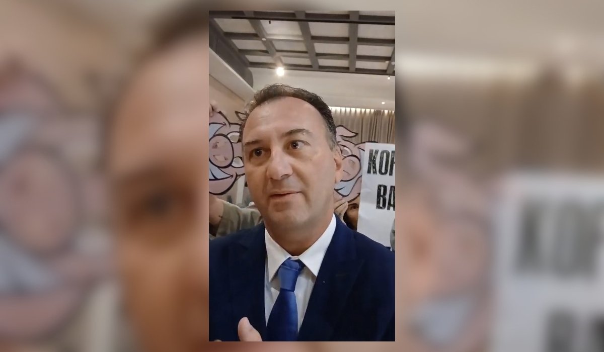 Buttigieg 'müteahhitleri yönlendirmek benim işim' dedi, Fenech iş teklifine ilişkin sorulardan kaçındı