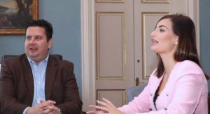 Rosianne Cutajar, Zammit Lewis'i yeniden devlet maaşına bağladı