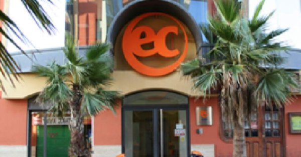 EC English tüm okulları dünya çapında kapatıyor, eğitim hemen duruyor