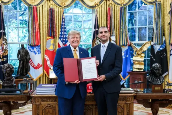 Malta büyükelçisi Micallef, Beyaz Saray'da Trump'a güven mektubunu sundu