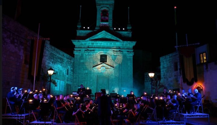 Santa Lucija'da St Gregory Band ile Symphony of Lights konseri