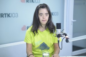Görünmez bir kızdan sahneye: Angela Bettoni bu haftaki Kre-attivi'de RTK103'te