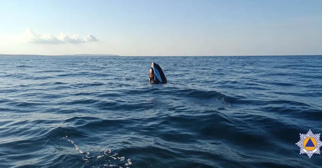 Pembroke Açıklarında Jet Ski Devrildi: İki Kişi Son Anda Kurtarıldı