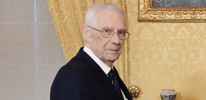 Gozo Avukatlar Odası'ndan Emeritus Yargıç Silvio Meli'ye Vefa