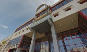 32 aday 12 üyelik için İşçi Partisi Ulusal Yürütme Kurulu'nda yarışıyor
