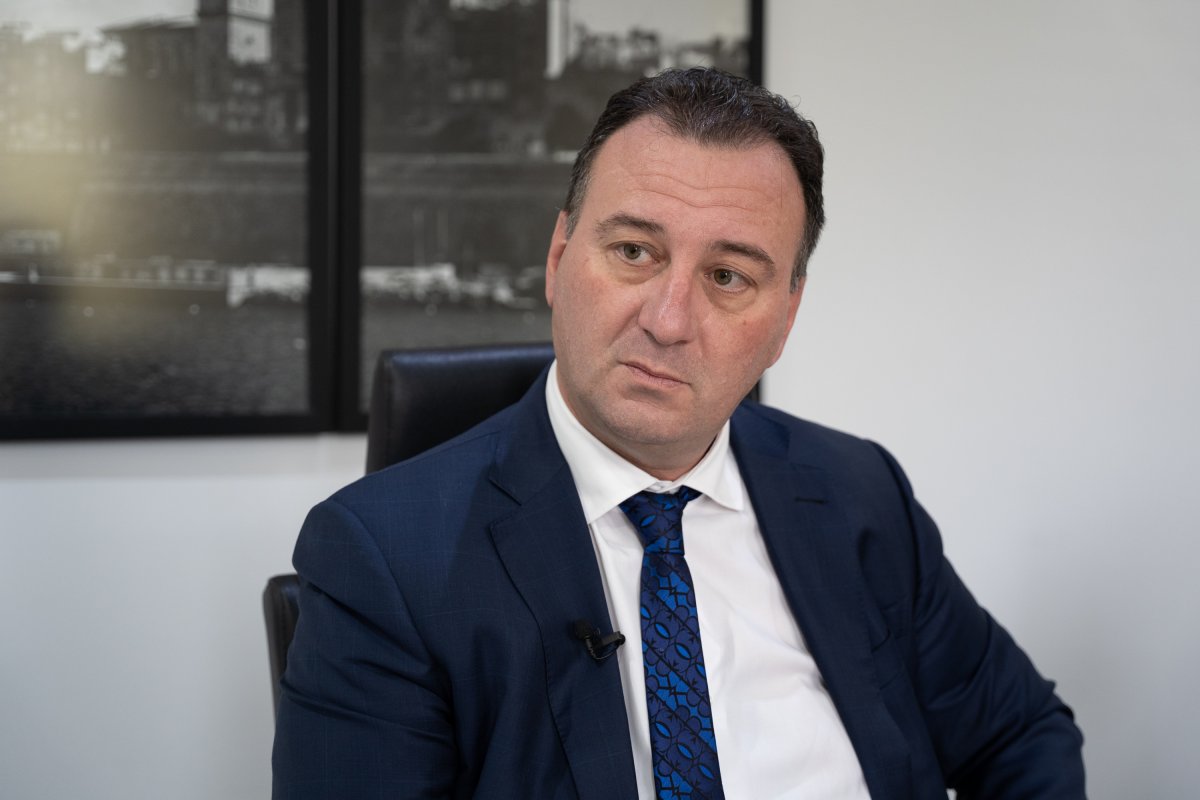Aktivistler 'Johann Buttigieg açıkça yolsuz' dedi, PA patronu için baskı artıyor