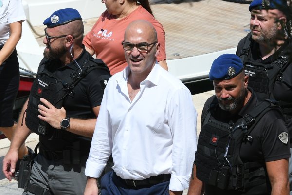 Yorgen Fenech davası: Savunma uyarısı sonrası jüri üyelerinin tabletleri toplatıldı