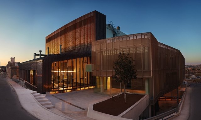 Farsons Group istikrarlı büyüme kaydetti, ara temettüyü artırdı