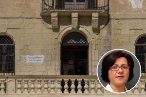 Gozo'da sulh ceza hâkimi Monica Vella çıkar çatışması nedeniyle kundaklama davasından alındı