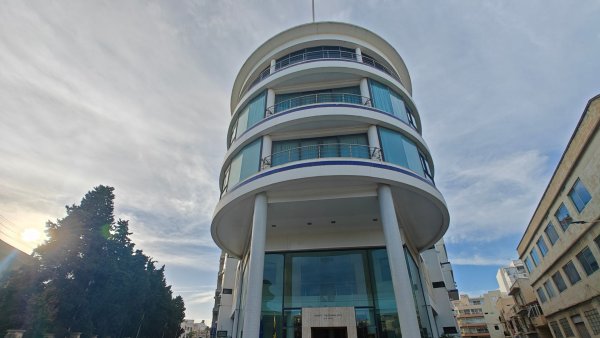 Aile içi şiddet koruma sistemleri: Milliyetçi Parti (PN), İçişleri Bakanı Bedingfield'dan hesap istedi