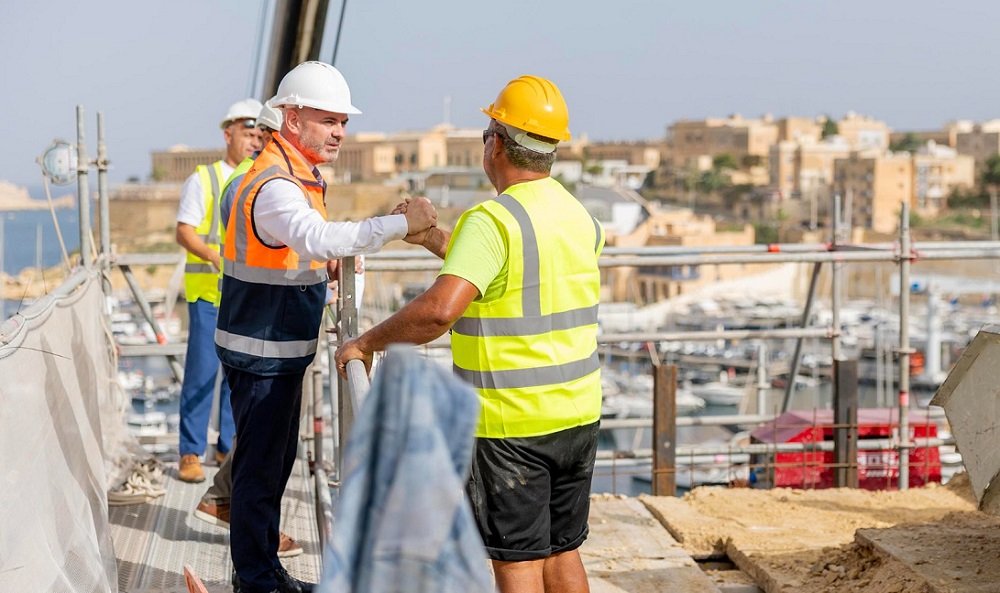Vittoriosa'da terk edilmiş bina restore edilip üç sosyal daireye çevrilecek