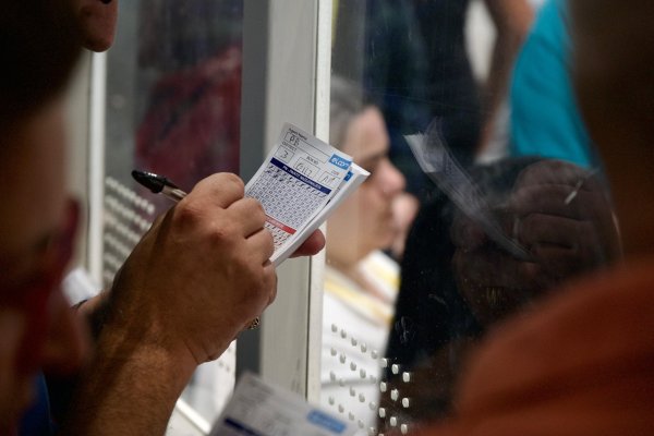 Momentum, yurt dışındaki Maltelılara uzaktan oy hakkı çağrısı yaptı