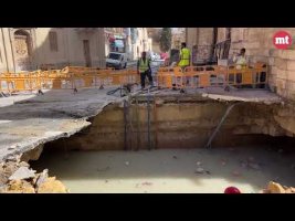 Tarxien'de yol çöktü: Çiçekçi 'İki ay önce uyardım' dedi